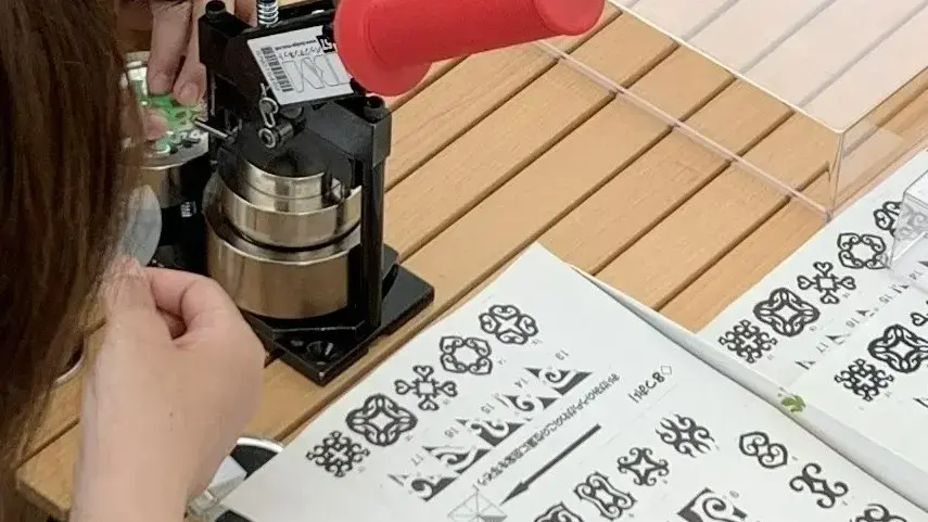 アイヌ文様を使用したワークショップ